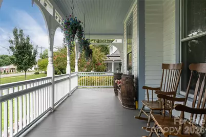 411 W Union Street, Morganton, NC 28655 - Photo 2