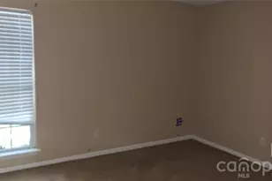 8804 Royal Scot Ln, Charlotte, NC 28227 - Photo 14