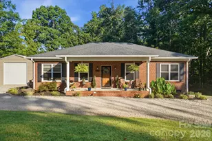 4739 Mountain Island Dr W, Charlotte, NC 28214 - Photo 1