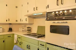 4852 Midway Sand Rd, Hickory, NC 28601 - Photo 8