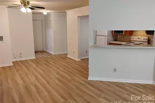 2536 Stradbrook Dr, Charlotte, NC 28210 - Photo 6