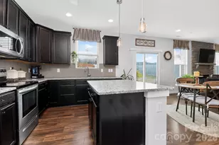 4626 Gibbons Link Rd, Charlotte, NC 28269 - Photo 4