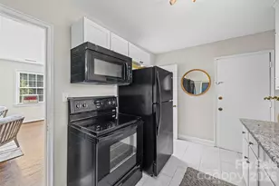 419 Wakefield Dr, Charlotte, NC 28209 - Photo 10