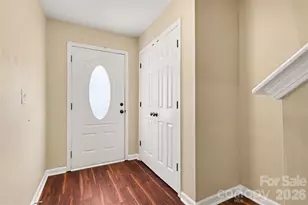 308 Langhorne Dr, Mount Holly, NC 28120 - Photo 4