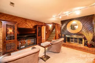 2028 10th St Blvd NW, Hickory, NC 28601 - Photo 26