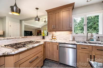 2028 10th Street Boulevard NW, Hickory, NC 28601 - Photo 16
