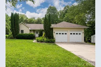 69 Mountain Ridge Lane, Fletcher, NC 28732 - Photo 2