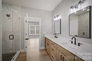 921 Overlook Dr SW, Lenoir, NC 28645 - Photo 16