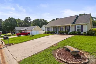 5405 Katherine Ct, Dallas, NC 28034 - Photo 4