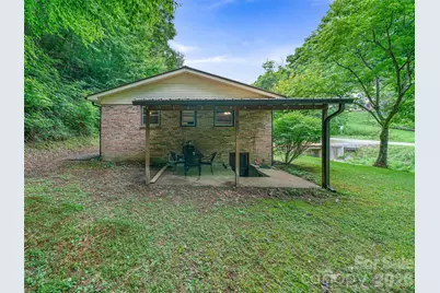 915 Little Creek Road, Burnsville, NC 28714 - Photo 4