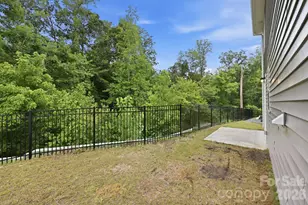 4816 Raspberry Knoll Dr, Charlotte, NC 28208 - Photo 30
