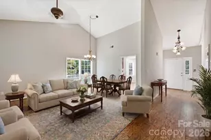 5909 Fitzwilliams Ln, Charlotte, NC 28270 - Photo 6