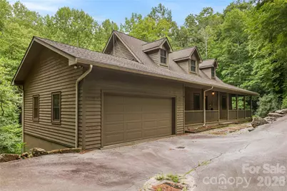 911 Buckberry Drive N, Sapphire, NC 28774 - Photo 2