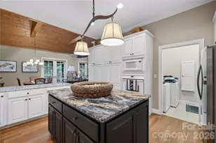 911 Buckberry Dr N, Sapphire, NC 28774 - Photo 20