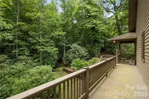 911 Buckberry Dr N, Sapphire, NC 28774 - Photo 6