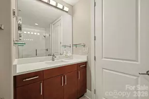 4625 Piedmont Row Dr, Charlotte, NC 28210 - Photo 18