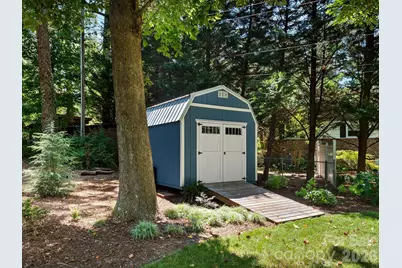 210 N Hillandale Drive Extension, East Flat Rock, NC 28726 - Photo 26