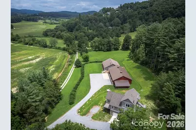 326 Golden Valley Drive, Hendersonville, NC 28792 - Photo 4