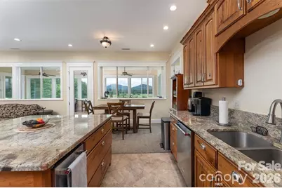 326 Golden Valley Drive, Hendersonville, NC 28792 - Photo 24