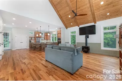 326 Golden Valley Drive, Hendersonville, NC 28792 - Photo 8