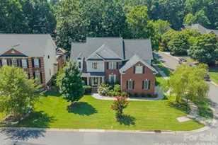 20400 Marblehead Ct, Cornelius, NC 28031 - Photo 2