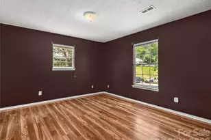 321 Virginia Ave, Asheville, NC 28806 - Photo 14