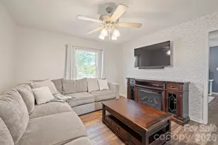 2384 Country Hollow Rd, Conover, NC 28613 - Photo 10