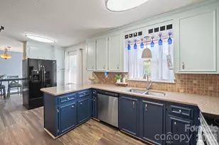 2384 Country Hollow Rd, Conover, NC 28613 - Photo 14