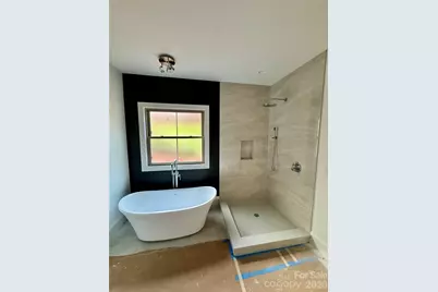 2815 1st Street NW, Hickory, NC 28601 - Photo 12
