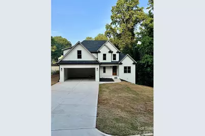 2815 1st Street NW, Hickory, NC 28601 - Photo 2