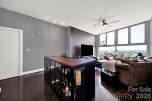 333 W Trade St, Charlotte, NC 28202 - Photo 12