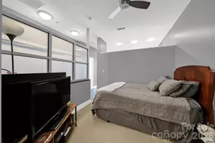 333 W Trade St, Charlotte, NC 28202 - Photo 6