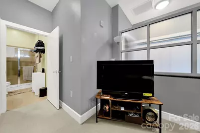 333 W Trade Street #2701, Charlotte, NC 28202 - Photo 8