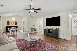 5906 Meadow Hill Dr, Charlotte, NC 28212 - Photo 2