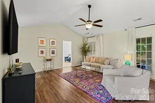 5906 Meadow Hill Dr, Charlotte, NC 28212 - Photo 8