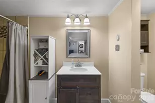 125 Ice Hollow Rd, Zirconia, NC 28790 - Photo 18
