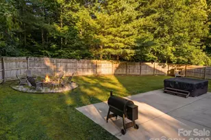 125 Ice Hollow Rd, Zirconia, NC 28790 - Photo 24
