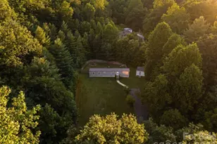 125 Ice Hollow Rd, Zirconia, NC 28790 - Photo 38