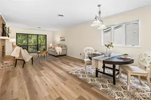 181 N Britton Creek Ct, Hendersonville, NC 28789 - Photo 2