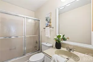 181 N Britton Creek Ct, Hendersonville, NC 28789 - Photo 18