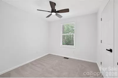 126 39th Avenue Court NW, Hickory, NC 28601 - Photo 20