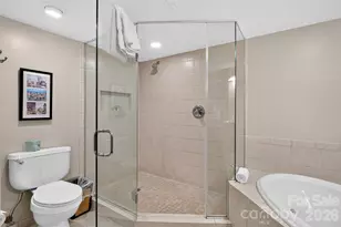 325 Bowling Park Rd, Asheville, NC 28803 - Photo 18