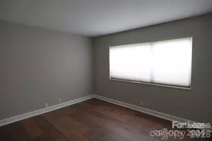 1050 21st Ave NW, Hickory, NC 28601 - Photo 10