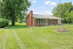 70 Levi St, Clyde, NC 28721 - Photo 1