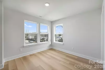 8031 Sansom Drive, Charlotte, NC 28213 - Photo 12