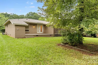 4900 Malibu Drive, Charlotte, NC 28215 - Photo 22
