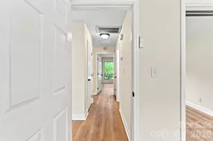 4900 Malibu Dr, Charlotte, NC 28215 - Photo 14