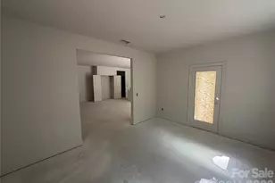 548 Carolyn Ln, Charlotte, NC 28213 - Photo 8