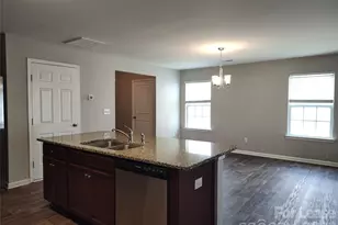 6731 Broad Valley Ct, Charlotte, NC 28216 - Photo 6