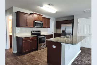6731 Broad Valley Court, Charlotte, NC 28216 - Photo 4